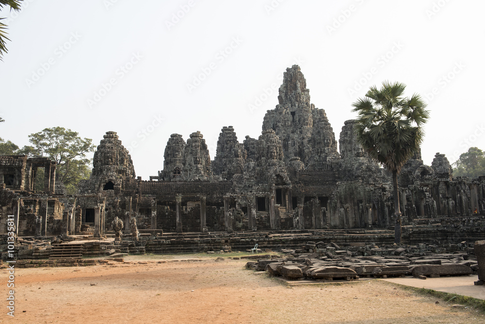 Naklejka premium Ruinas y templos de Angkor Wat, el templo de Bayon, Banteay Kdei, Templo Ta Prohm, Preah Khan. Camboya. 