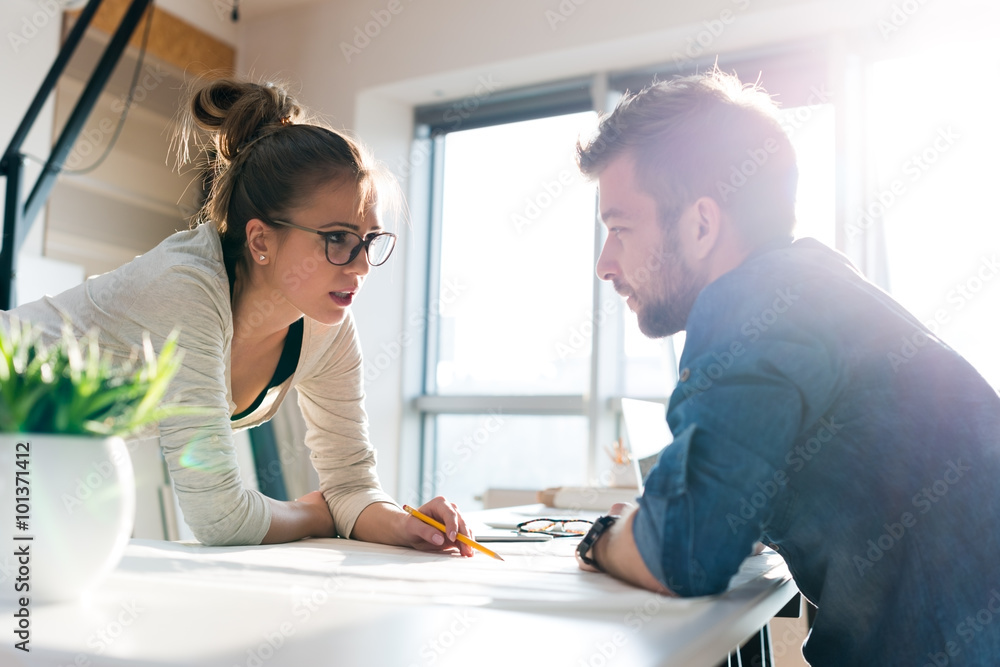 Obraz premium Sharing project ideas