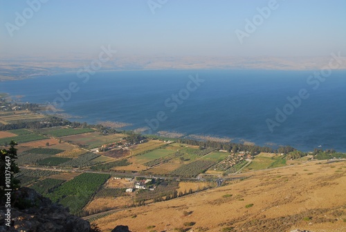 ガリラヤ湖、アルベル山から Sea of ​​Galilee © Ravan Even