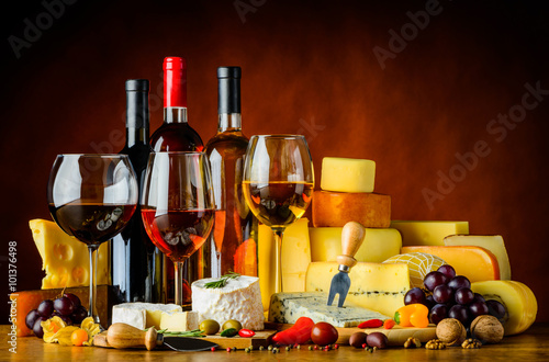 Fototapeta Naklejka Na Ścianę i Meble -  Wine, Cheese and Food