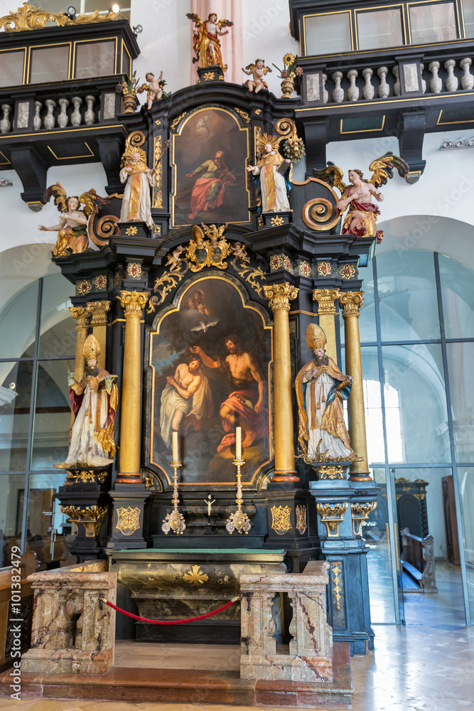 Fotografie St. Michael Basilica interior at Mondsee, Austria.