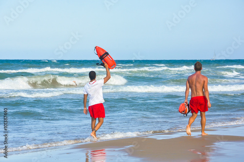 Salvamento y socorrismo, socorristas en la Playa de Gandia, Valencia