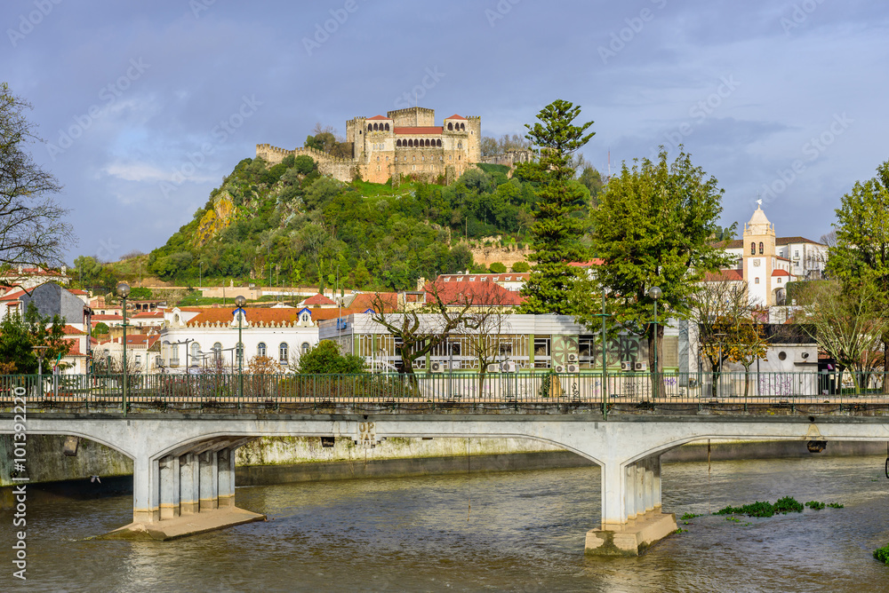 Φωτογραφία the old castle of Leiria (castelo de Leiria), Leiria, Portugal.