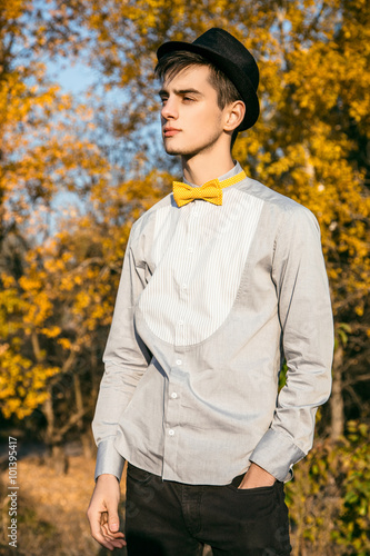Young man in the autumn field © yuliachupina