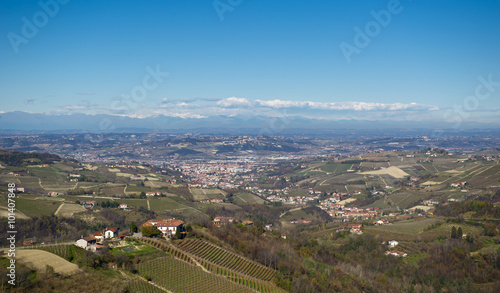 Panorama autunnale delle Langhe - Piemonte © Alexandra
