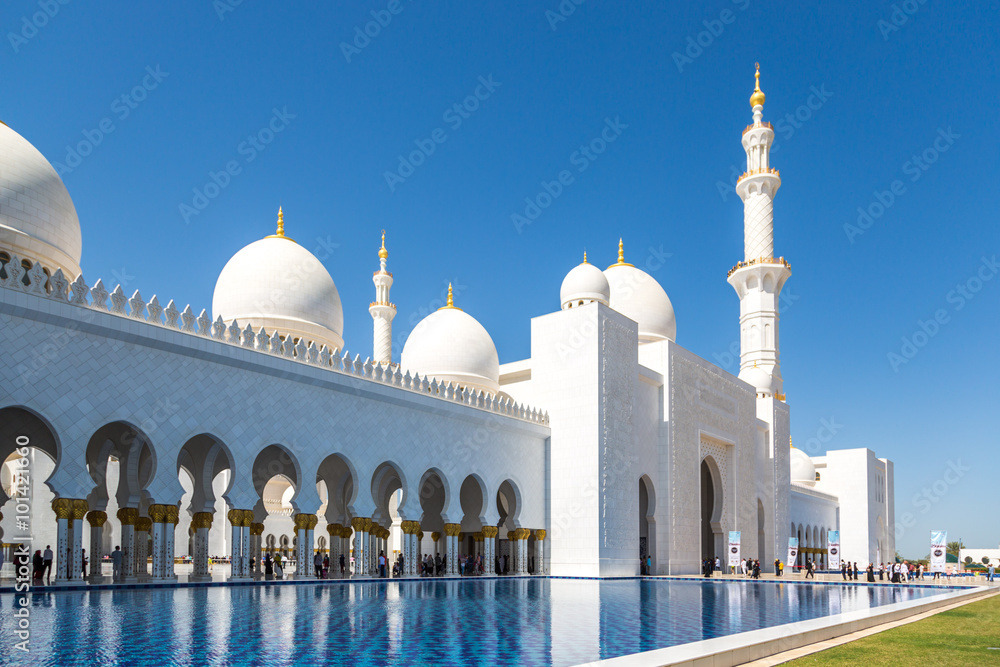 The beautiful Grand Mosque in Abu Dhabi in a sunny day at the United Arab Emirates