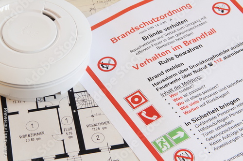 Foto Brandschutzverordnung mit Rauchmelder