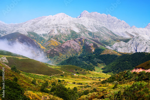  mountain landscape photo