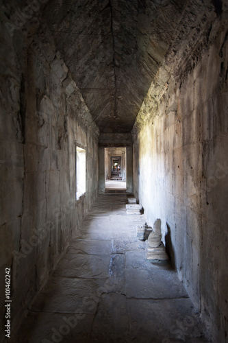  Angkor Wat corridor