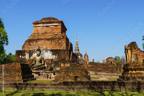 SUKHOTHAI  THAILAND - January 3  2016  View of the ruins of Wat Mahathat in Sukhothai Historical park  Sukhothai  Thailand.