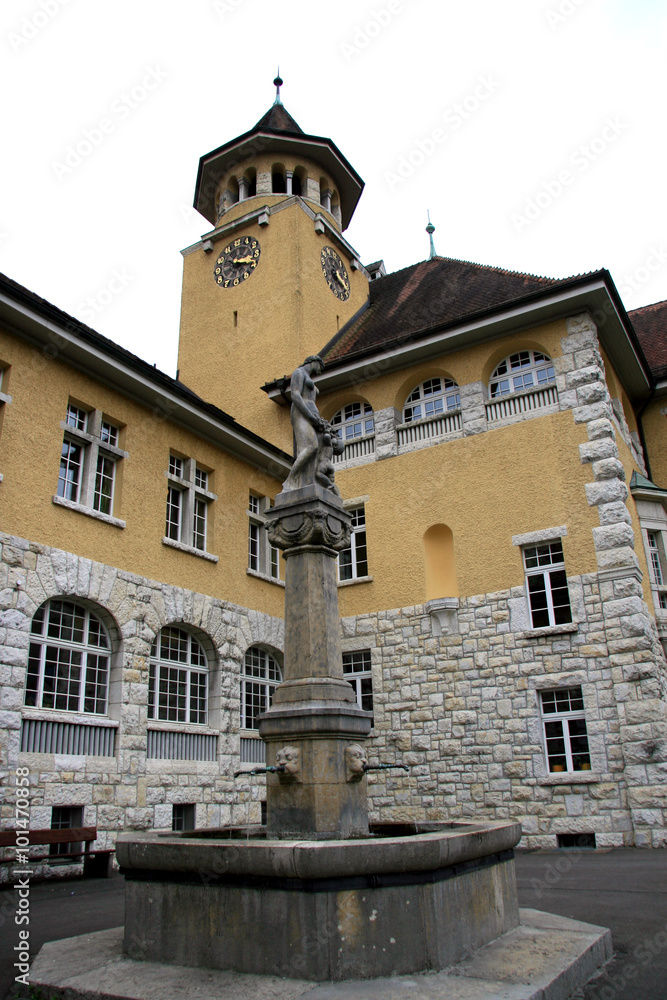 Swiss school / Courtyard of the Swiss school, the fountain