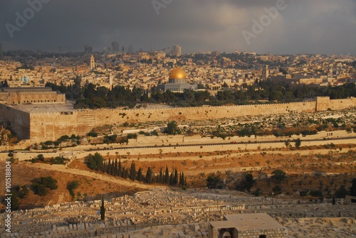 黄金のエルサレム Old City of Jerusalem and its Walls