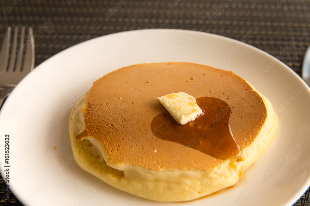 Eat a delicious pancake with a fork Eat a delicious pancake with a fork