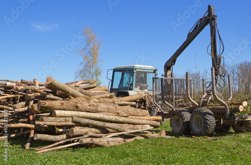 Tractor unload log.