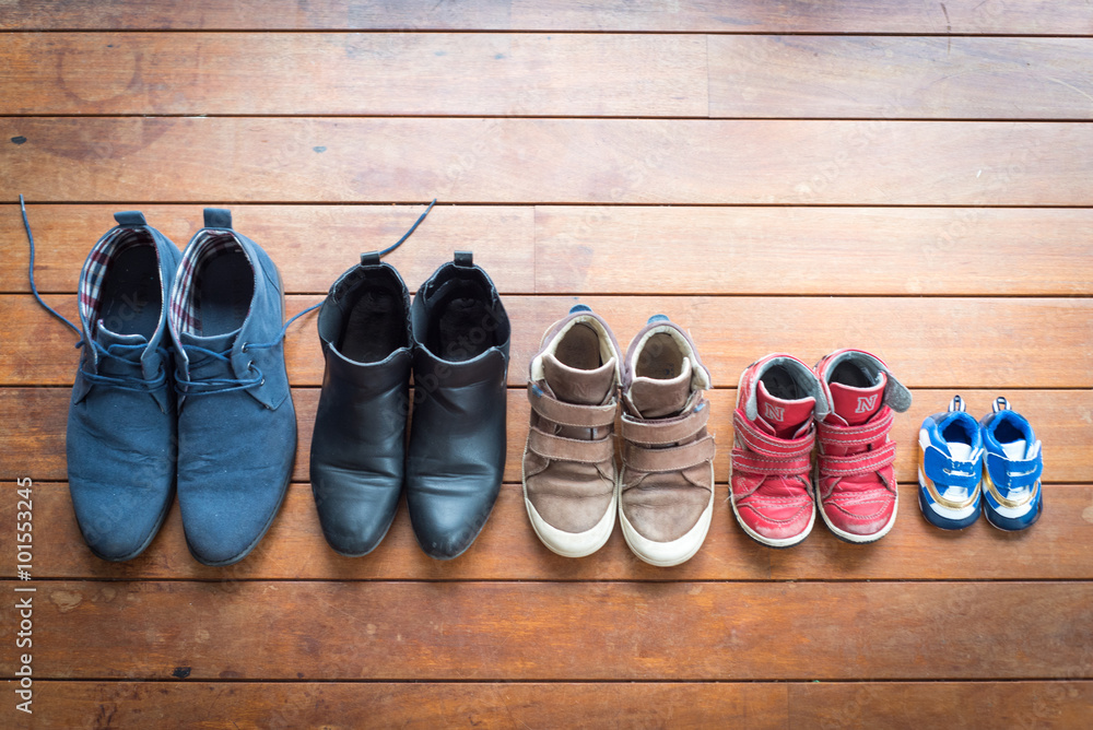 chaussure bébé, enfants, papa maman Stock Photo | Adobe Stock