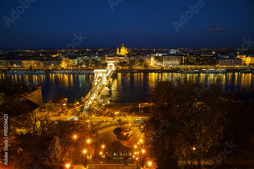 Obraz na płótnie Overview of Budapest with St Stephen (St Istvan) Basilica w salonie