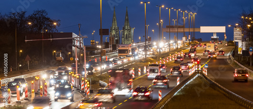 Obraz na płótnie evening traffic cologne germany