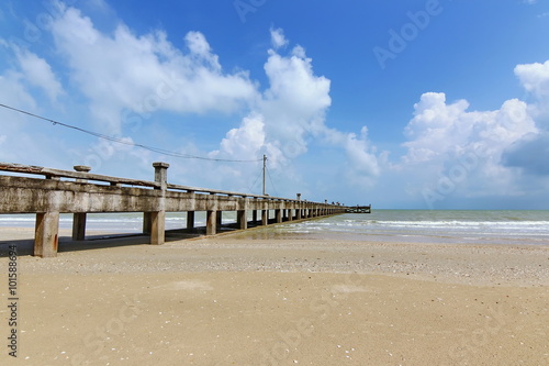 Long jetty into the sea © Maicyber