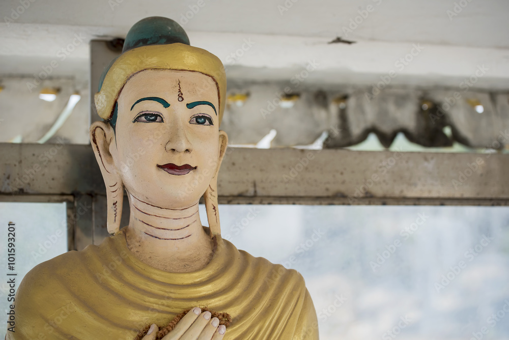 Φωτογραφία Buddha statue at Win Sein Taw Ya in Kyauktalon Taung, near Mawlamyine, Myanmar