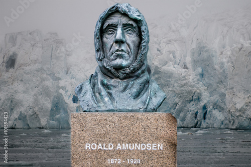 Roald Amundsen Statue in Svalbard Spitzbergen photo