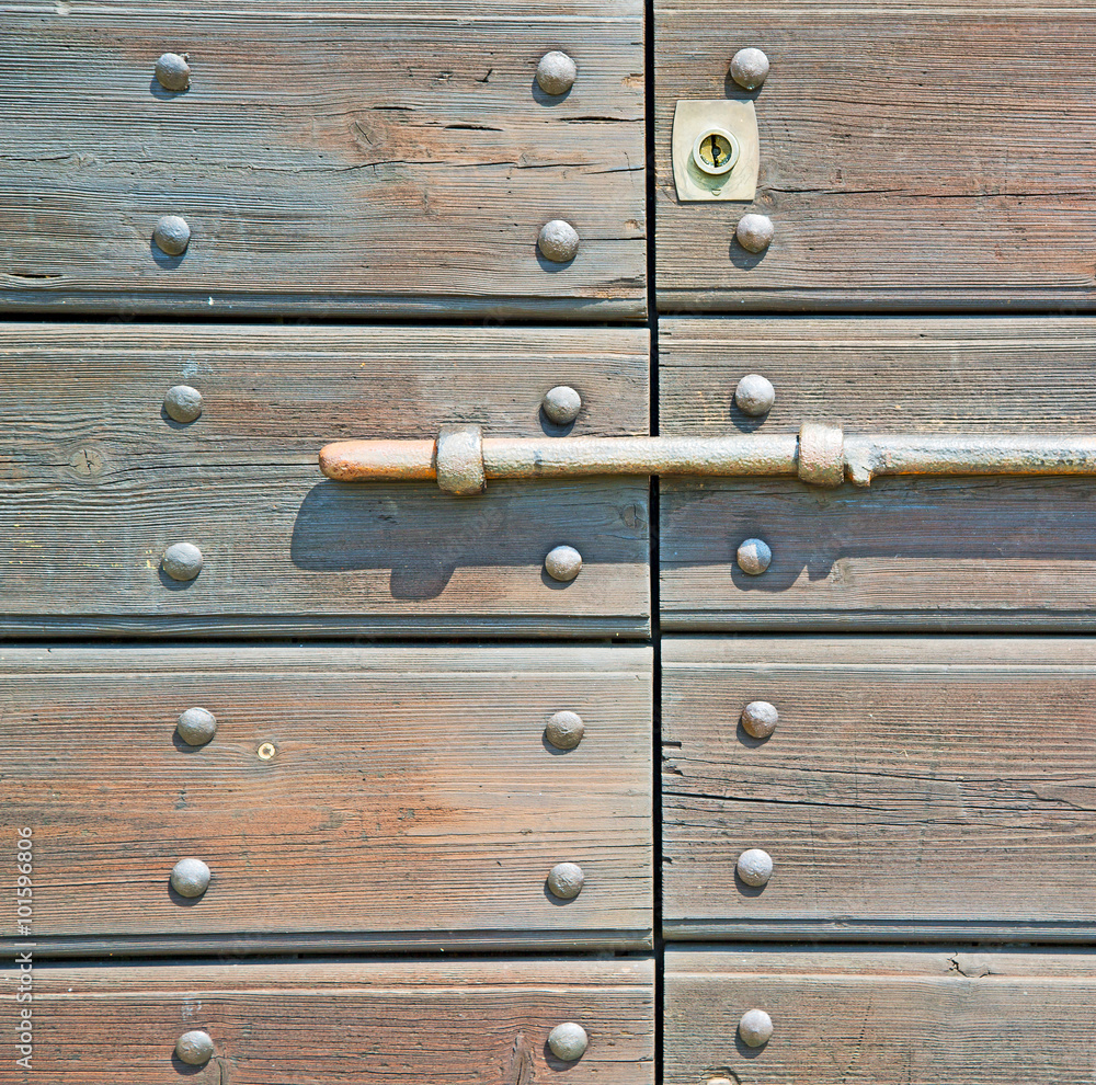 europe old in italy antique close brown door and rusty lock c europe old in italy antique close brown door and rusty lock c