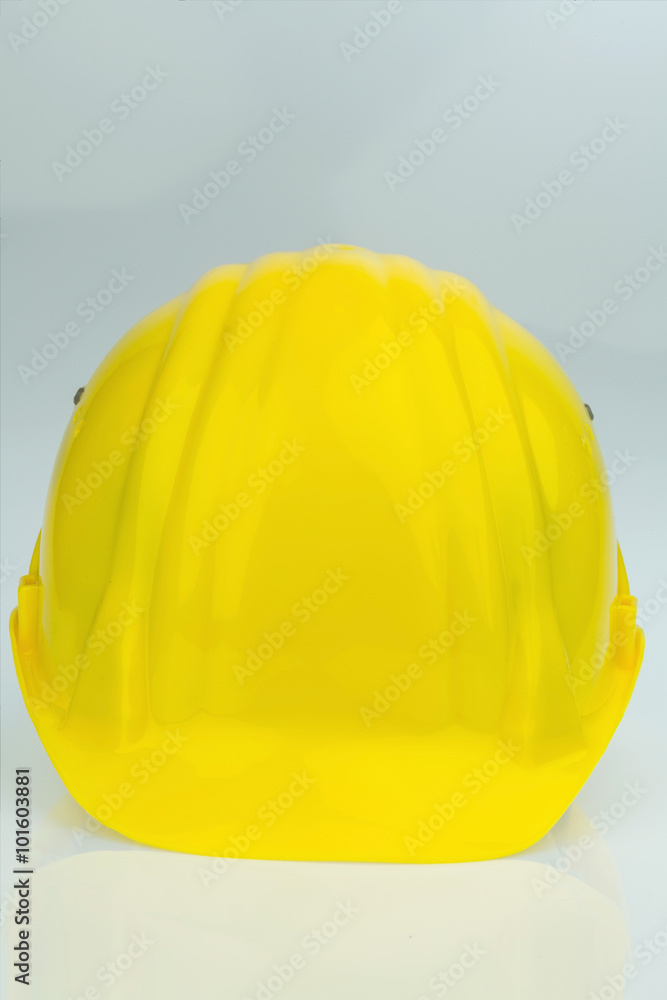 Fototapeta premium Gelber Industrieschutzhelm