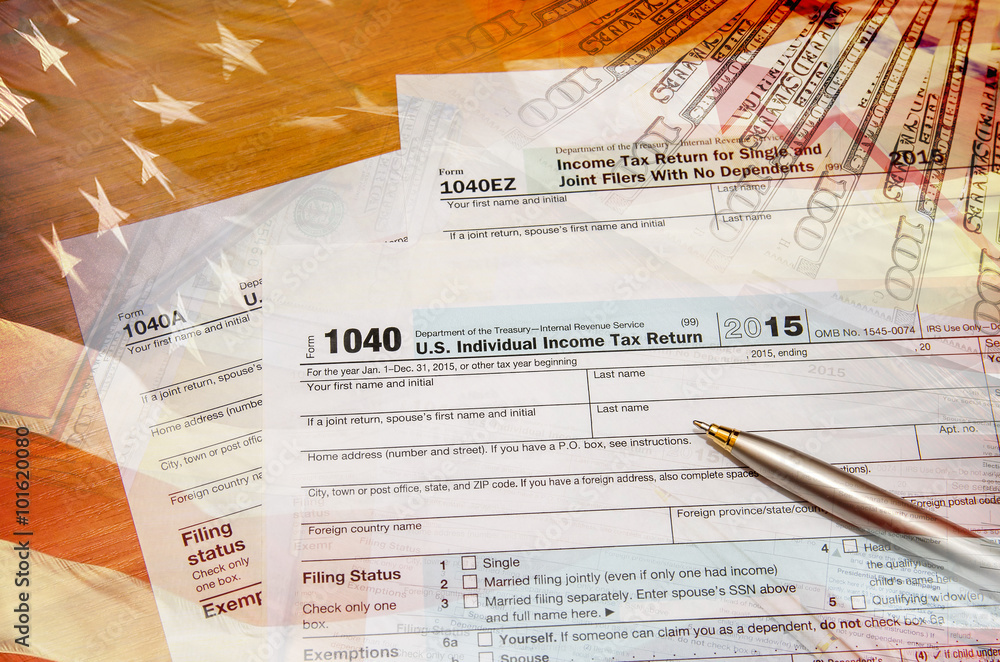 Naklejka premium tax form with american flag