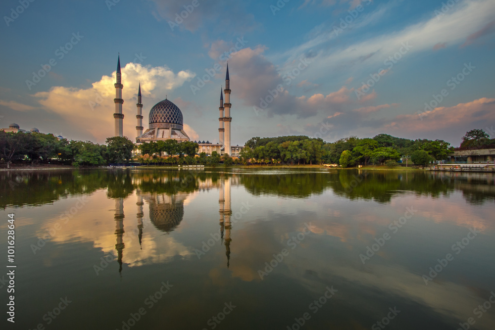 Foto Blue Mosque, Shah Alam