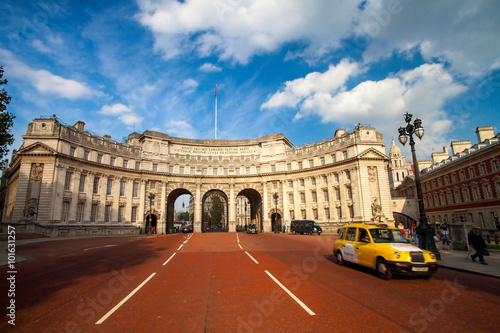 Admiralty Arch - entrance from Trafalgar Square to St.James`s Park Buckingham Palace  photo