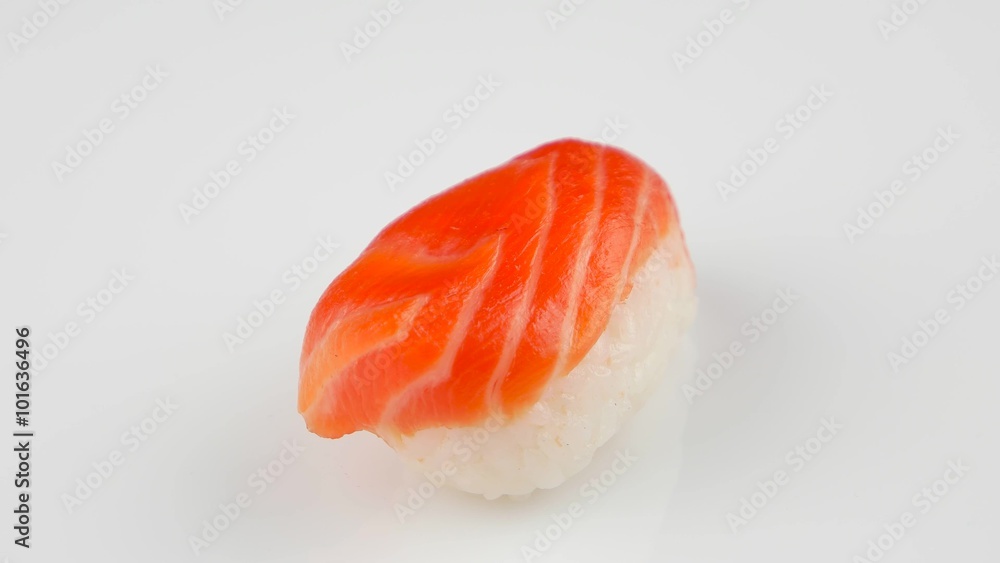 Sushi with salmon on white background, rotating, (loop)
Sushi with salmon on white background, rotating, (loop)