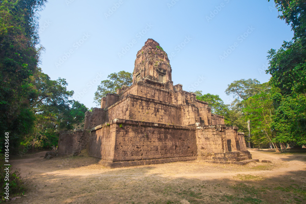 Baksei Chamkrong, 10th century Hindu pyramid temple in Cambodia, Siem Reap province Baksei Chamkrong, 10th century Hindu pyramid temple in Cambodia, Siem Reap province