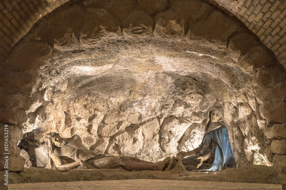 Φωτογραφία Dead body of Jesus Christ with his mother Mary in a tomb.