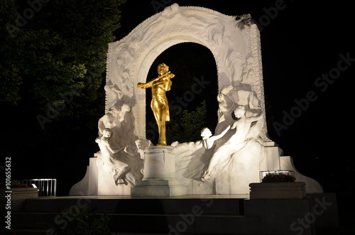 Johann Strauss II bronze memorial from Vienna Stadtpark 