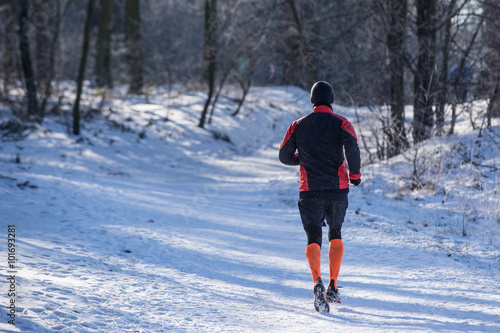 Winter running, Winter jogging, outdoor winter activities 