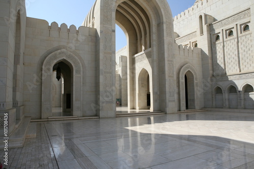sultan qaboos grand mosque Muskat Oman © Jutta C. Beyer