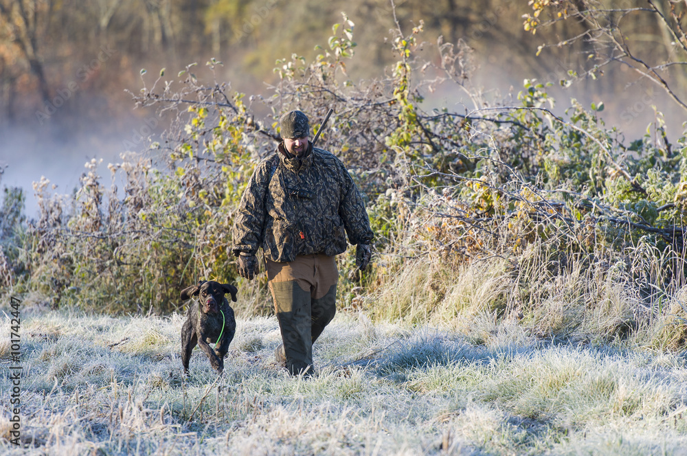 Fotografie Duck Hunter and his dog