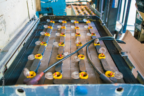 Cuadro en lienzo Changeable battery module for commercial forklift - deep charge industrial batte
