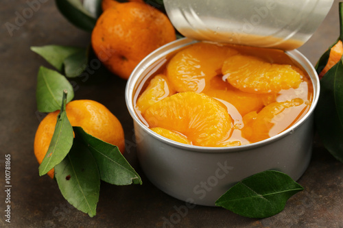 natural organic canned mandarin (orange) in syrup