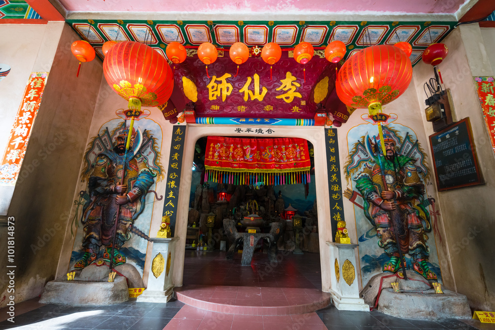 Φωτογραφία PERAK, MALAYSIA - 15TH JANUARY 2016; The ornate architecture at Fu Lin Kong Temple during Chinese New Year festive season in Pangkor island of Malaysia