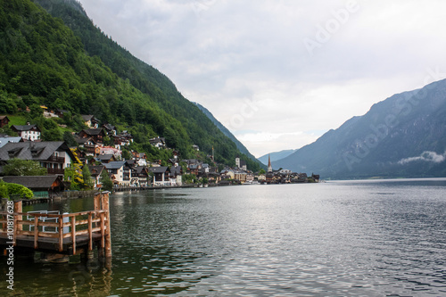 Beautiful mountain lake in the Austrian Alps © dmitry_osipov