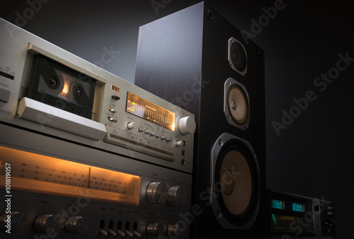  audio stereo rack photo