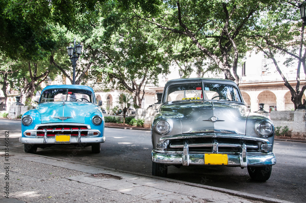 beautiful cars parked Cuban ancient