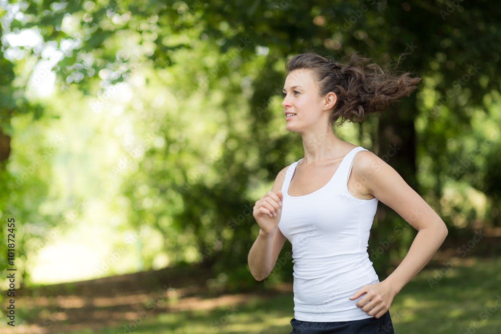 Junge Frau beim Joggen Junge Frau beim Joggen