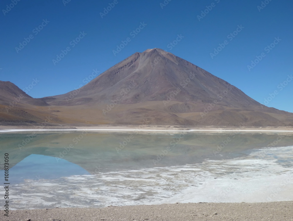 volcan licancabur at chilean bolivian border