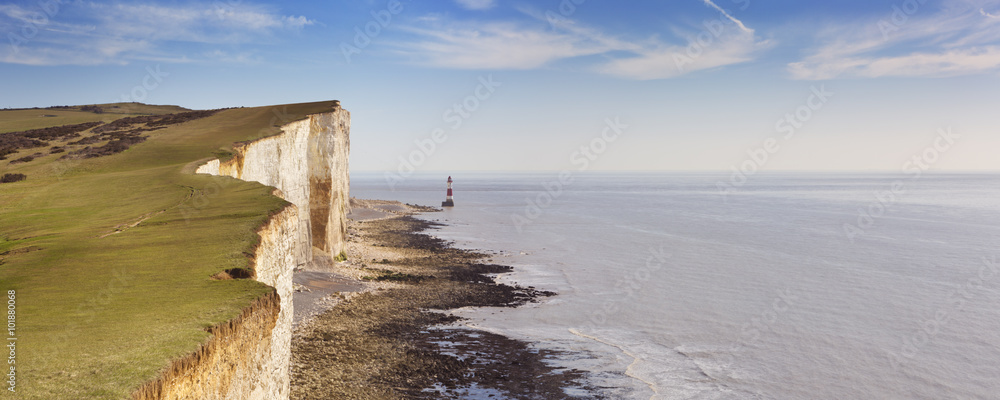 Cliffs at Beachy Head on the south coast of England - obrazy, fototapety, plakaty 