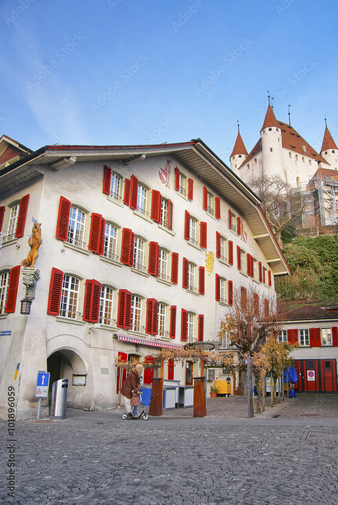 Fototapeta premium Thun Castle over City Hall Square in Thun Old City