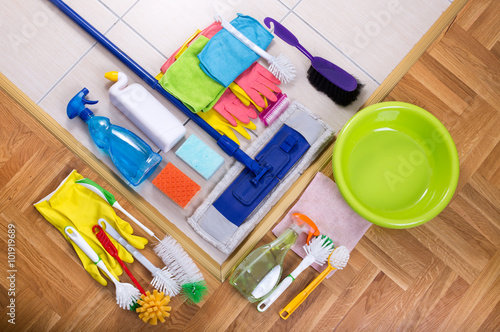 Fotografie Cleaning supplies on the floor
