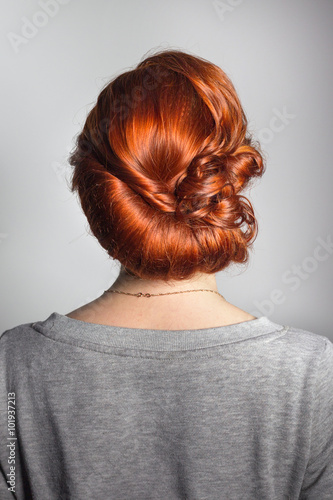 Wedding styling the girl in regular clothes. Sample hairstyles before party.