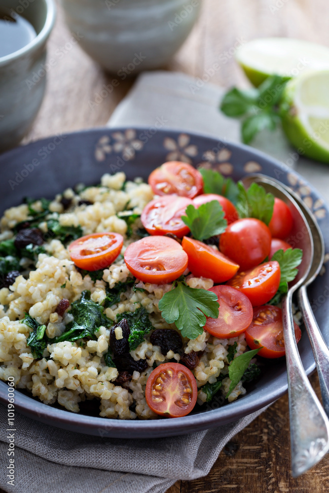 Warm bulgur salad with kale Warm bulgur salad with kale