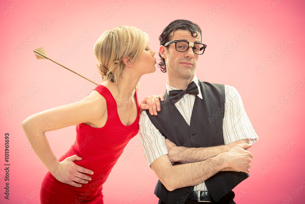 Φωτογραφία Nerd man boyfriend get woman he love by cupid arrow for valentine day